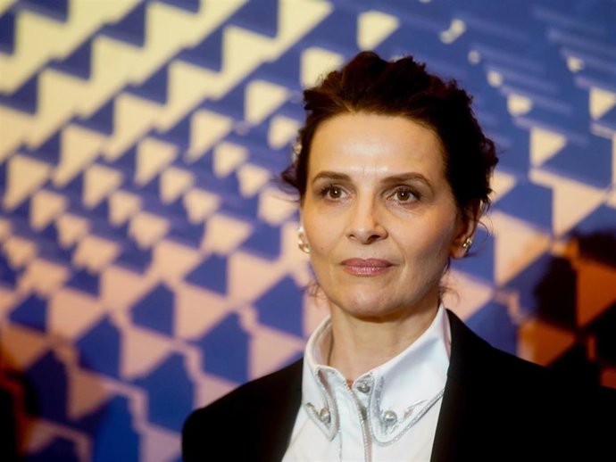 Photocall previo a la rueda de prensa de la actriz francesa, Juliette Binoche, que recibe el sábado el Premio Goya Internacional 2023 .
