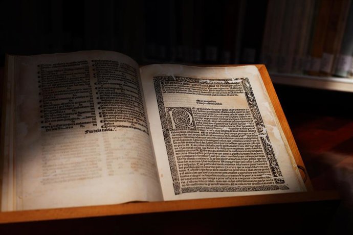 Archivo - Imagen de recurso de un libro antiguo.