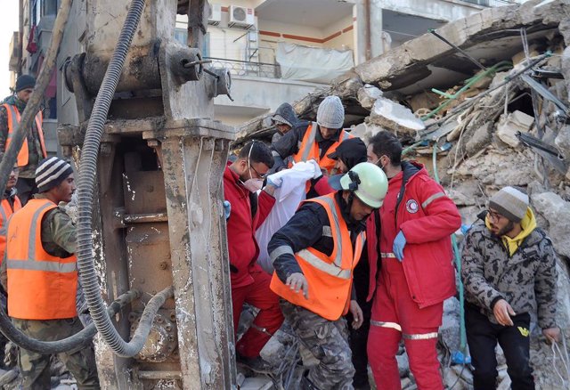 Imagen de archivo de las tareas de rescate en Latakia, Siria 
