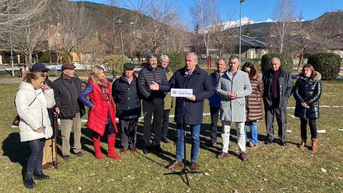 El PP-Aragón reitera su apoyo a la unión de estaciones y al sector del esquí como motor de desarrollo en el Pirineo.