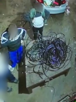 Policía Nacional detiene a dos hombres por sustraer cableado eléctrico del alumbrado público en Palma