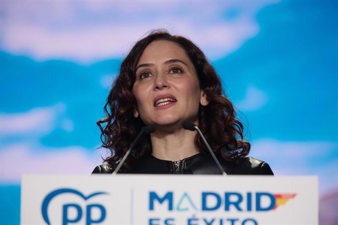 La presidenta de la Comunidad de Madrid, Isabel Díaz Ayuso, participa en la clausura de la última jornada popular del PP regional, en el Centro Cultural de Sanchinarro