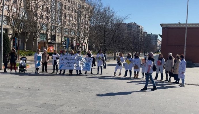 Concentración de trabajadoras del servicio de ayuda a domiclio de Leioa.