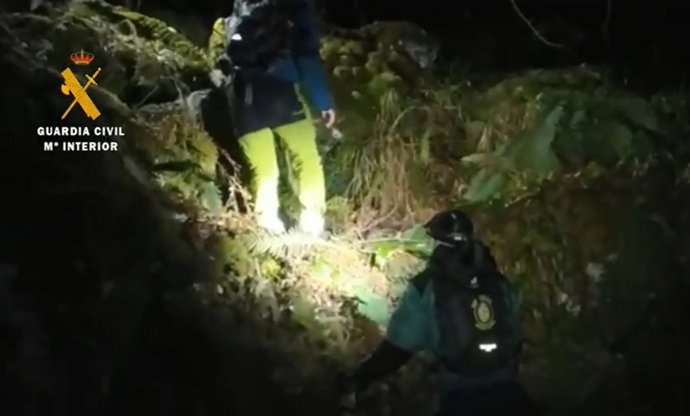 La Guardia Civil rescata a dos senderistas en la sierra del Cuera, en Llanes