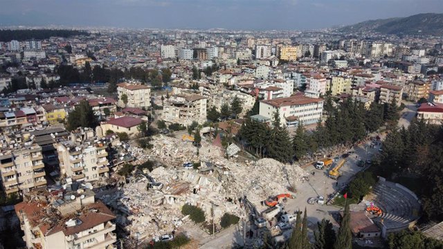 Edificios destruidos por el terremoto en Antakya, Turquía