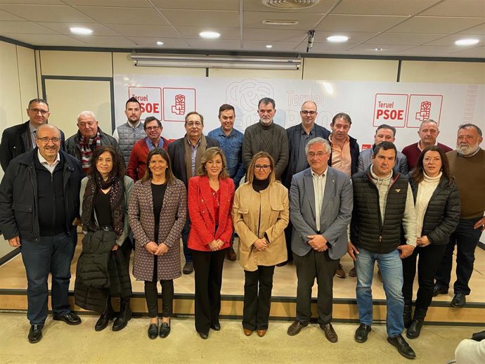 Foto de familia de la jornada del PSOE Teruel.