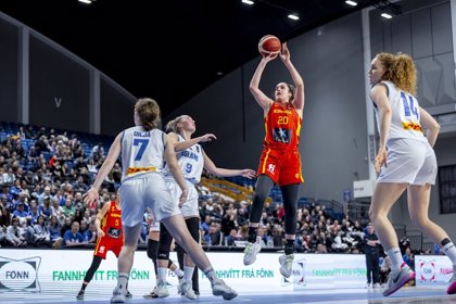 España se merienda a Islandia como ensayo para el Eurobasket