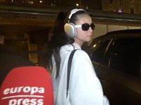 Gafas de sol, maxi cascos... ¡Y hasta guardaespaldas! Victoria Federica, cual celebrity tras los Goya