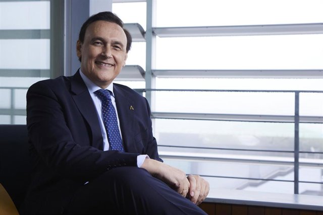 Archivo - El consejero de Universidad e Innovación de la Junta de Andalucía, José Carlos Gómez Villamandos, en una imagen de archivo.