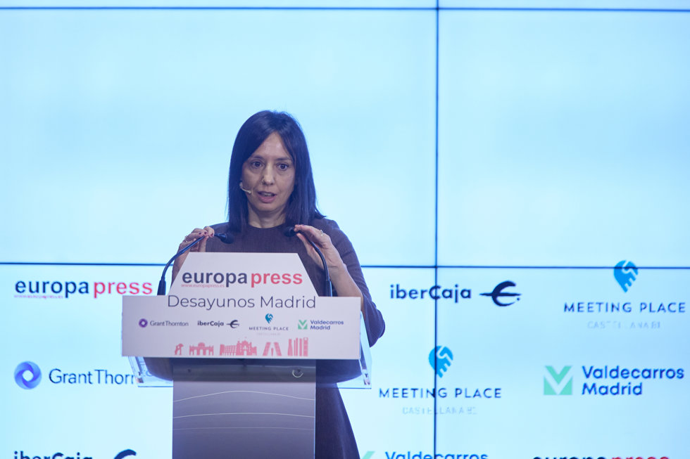 La delegada del Gobierno en la Comunidad de Madrid, Mercedes González, interviene durante un Desayuno Informativo de Europa Press, en el Auditorio Meeting Place, a 13 de febrero de 2023, en Madrid, (España).