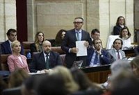Vox abonó a sus diputados en Andalucía 14.287 euros por viajes y 12.509 por gastos de manutención y alojamiento en 2022