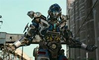 Transformers: El despertar de las bestias presenta Mirage, el mítico Porsche 911 Carrera en la Super Bowl