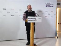 Mena (comuns) ve un "sin sentido" la propuesta de ampliar el Aeropuerto sobre el mar