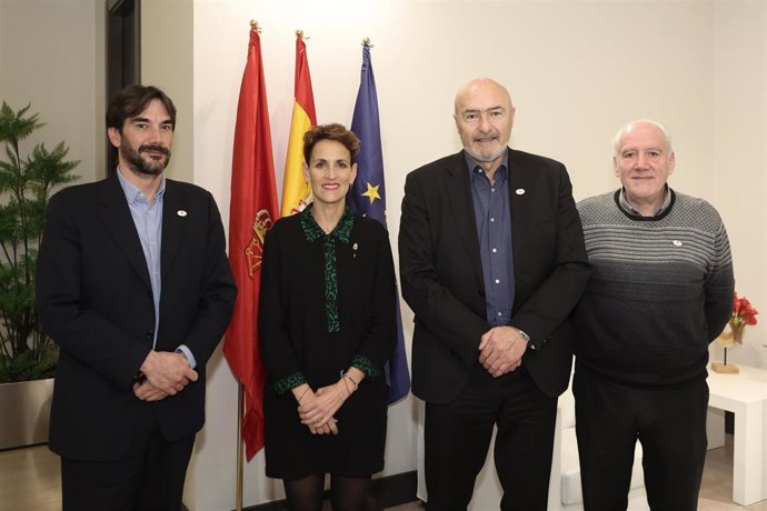 El director de CONPYMES, José Manuel De Pablos; la presidenta de Navarra, María Chivite; el presidente de la entidad, José María Torres, y su vicepresidente, Juan Antonio Cabrero