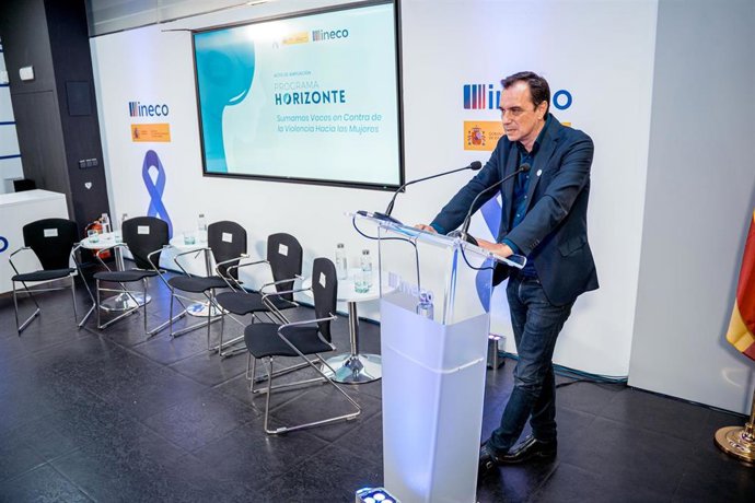 Archivo - El presidente de Ineco, Sergio Vázquez Torrón