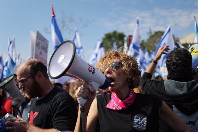 Protesta en Jerusalén contra la reforma del aparato judicial de Israel presentada por el Gobierno de Benjamin Netanyahu