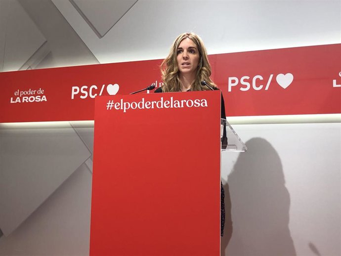 La portavoz del PSC, lia Tortolero, en una rueda de prensa en la sede de los socialistas, en una foto de archivo.