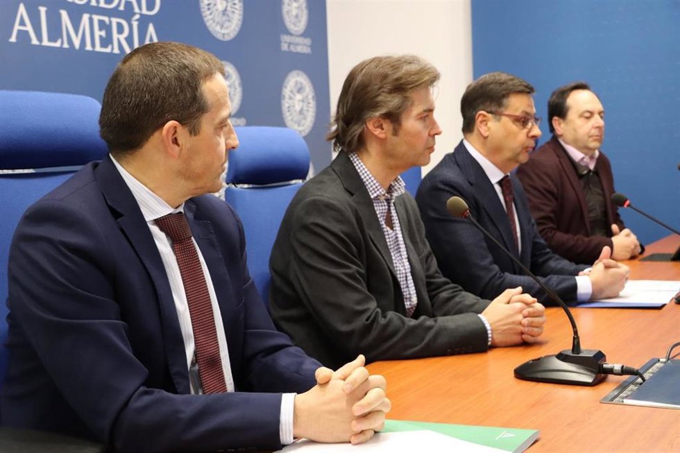 Presentación de la Unidad de Innovación Conjunta (UIC) impulsada por Cosentino y la UAL.