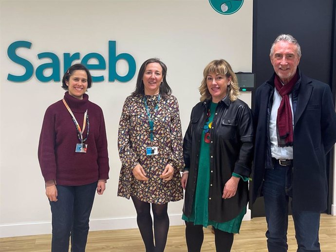 Encuentro entre la alcaldesa de Polanco, Rosa Díaz, y el primer teniente de alcalde, Avelino Rodríguez, con responsables de la dirección de Vivienda Social y Asequible y Relaciones Institucionales de Sareb.