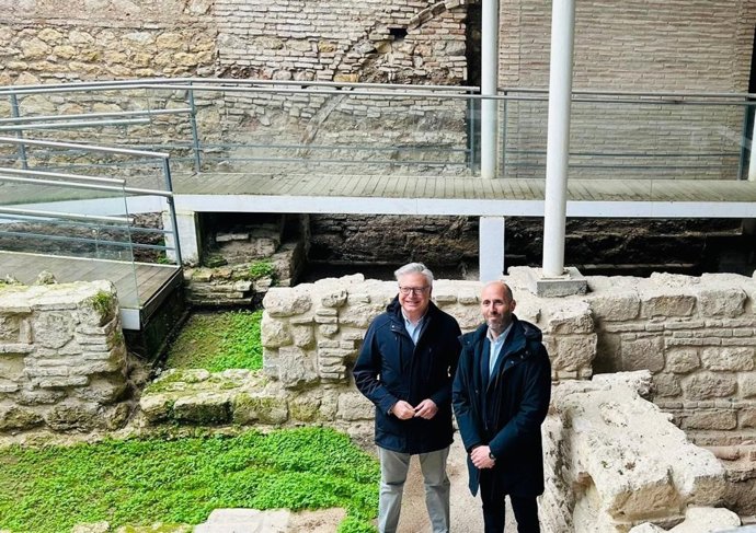 Primo Jurado y Lucena en la Sinagoga de Córdoba.