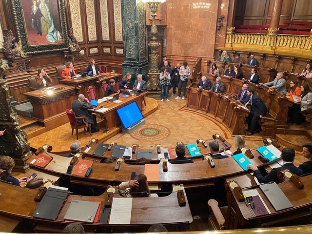 Pleno del Ayuntamiento de Barcelona a 27 de enero de 2023.