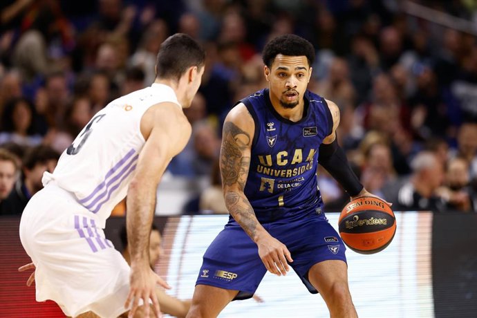 Archivo - Jordan Davis durante un partido con el UCAM Murcia