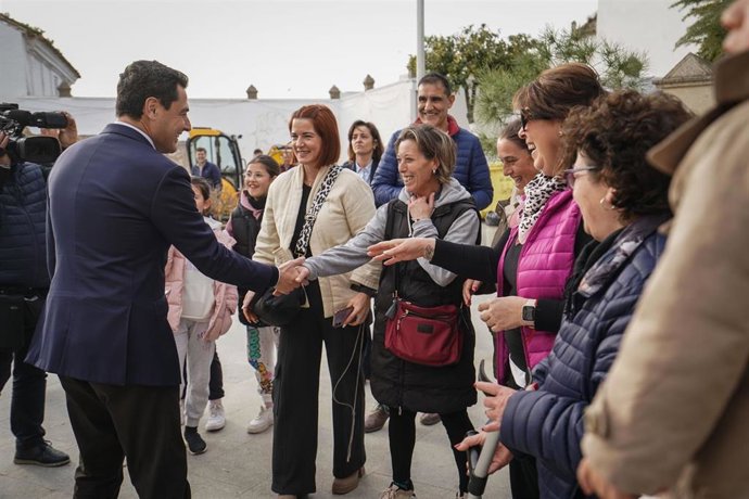 Junta garantiza el suministro de agua a 7.000 vecinos de la provincia tras 14 años de cortes