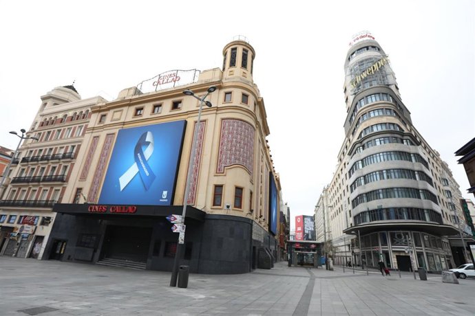 Archivo - Fachada de los Cines Callao