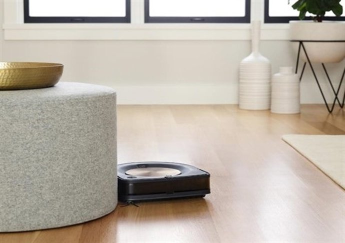 Archivo - Robot aspirador  Roomba s9+