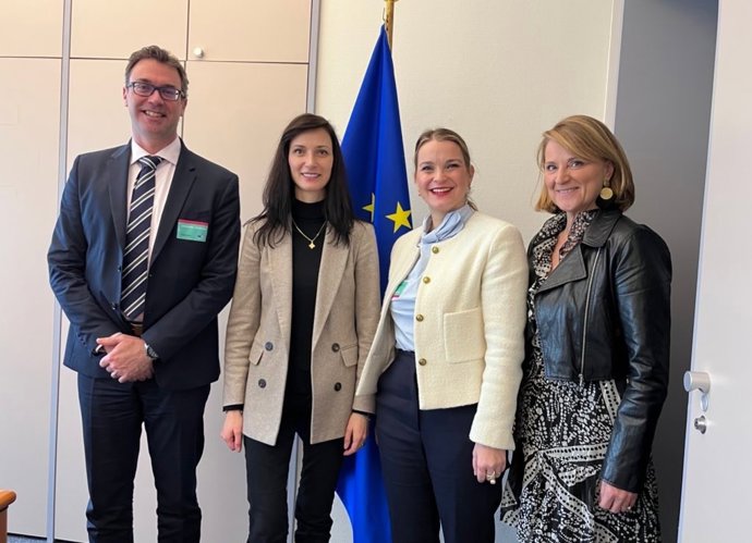 (I-D) El Portavoz Del PP En El Parlament, Toni Costa; La Comisaria Europea Mariya Gabriel; La Presidenta Del PP De Baleares, Marga Prohens, Y La Eurodiputada 'Popular' Por Baleares Rosa Estars