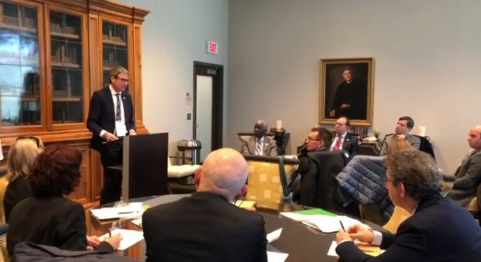 El alcalde de Vitoria-Gasteiz, Gorka Urtaran, durante su intervención en Estados Unidos