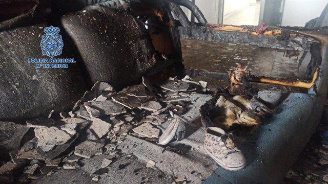 Estado en el que quedó el interior de la casa en la que vivía su expareja con el bebé de siete meses que tenía la víctima en común.