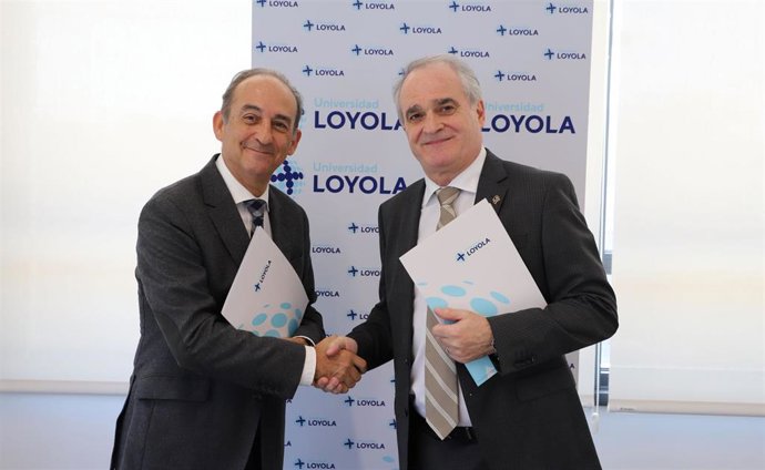 Loyola y Bidafarma se unen para impulsar la formación e investigación en el sector farmacéutico.