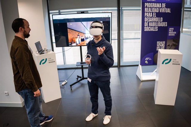 La empresa municipal Las Rozas Innova y la Asociación Asperger Madrid han puesto en marcha un programa piloto que utiliza la realidad virtual para mejorar las habilidades sociales de las personas con Asperger.