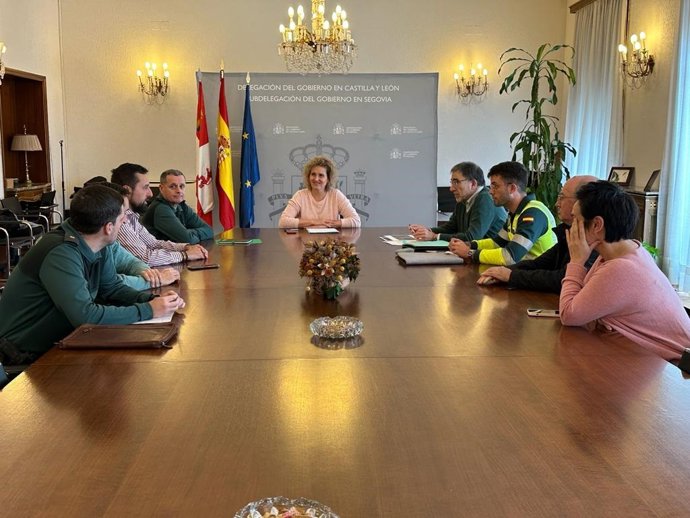 Reunión de Hotuse con Subdelegación del Gobierno, Tráfico y Guardia Civil.