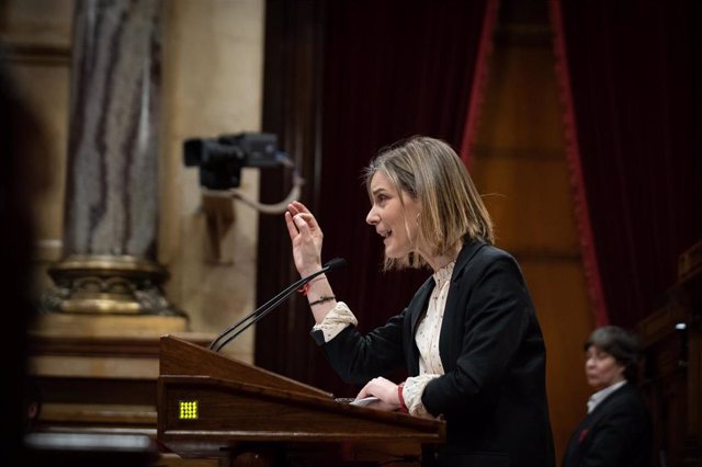 La presidenta de los comuns, Jéssica Albiach, interviene en el debate a la totalidad de los Presupuestos en el Parlament, el 14 de febrero de 2023.