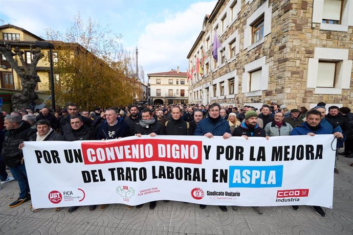 Trabajadores de la empresa Aspla al inicio de la manifestación