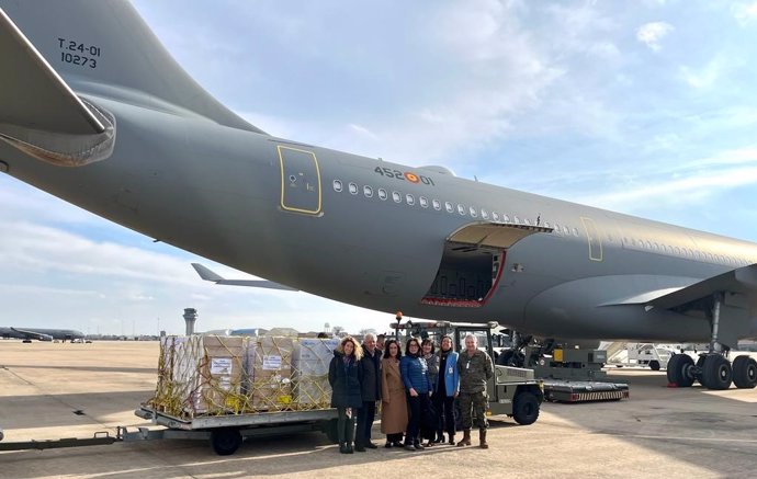 Fundación Cofares fleta un avión con medicamentos a Turquía