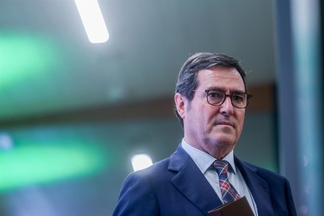 Archivo - El presidente de la CEOE, Antonio Garamendi, en una imagen de archivo