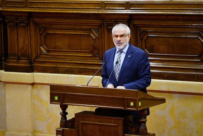 El líder de Cs en el Parlament, Carlos Carrizosa, en una intervención en el Parlament de Catalunya.