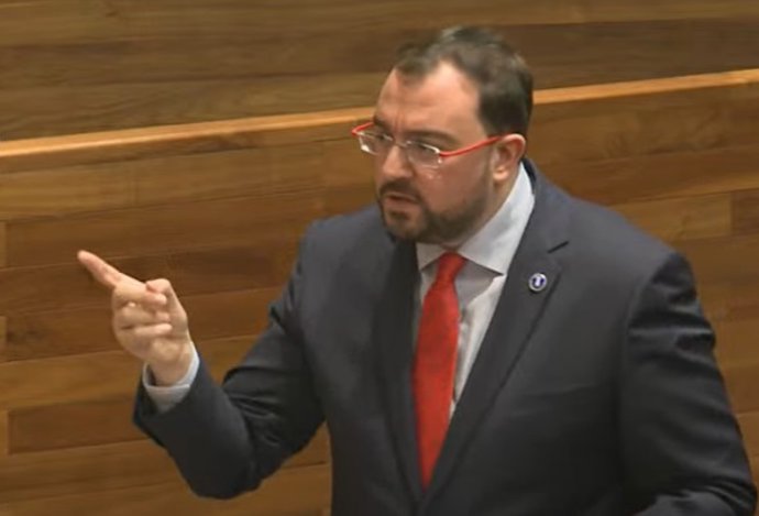 El presidente del Principado, Adrián Barbón