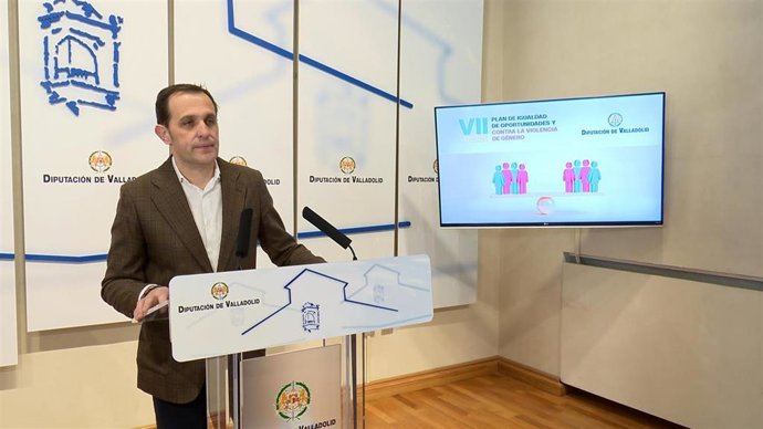 El presidente de la Diputación de Valladolid, Conrado Íscar, presenta el VII Plan de Igualdad de Oportunidades y Contra la Violencia de Género.