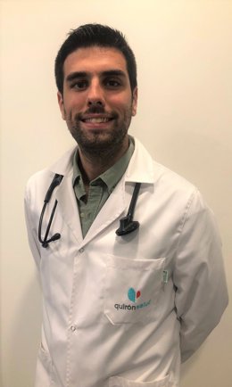 El doctor Eladio Galindo Fernández, del servicio de Cardiología del Hospital Quirónsalud Huelva.