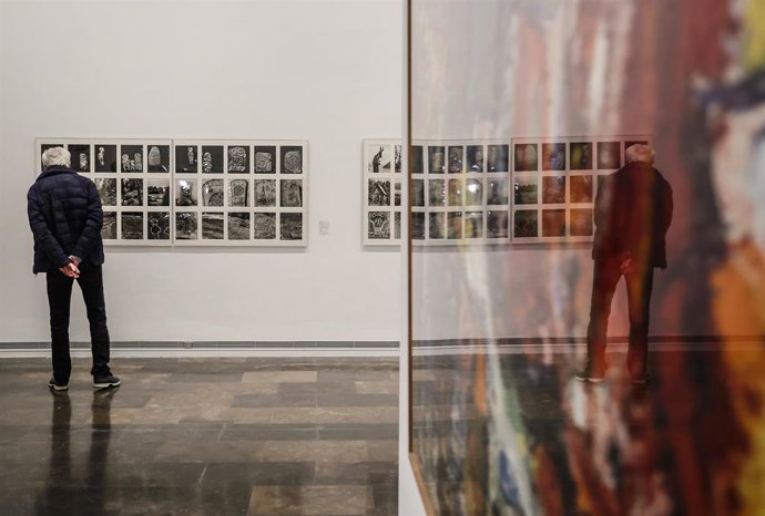 La exposición 'La creación abierta y sus enemigos. Asger Jorn en situación' en el IVAM