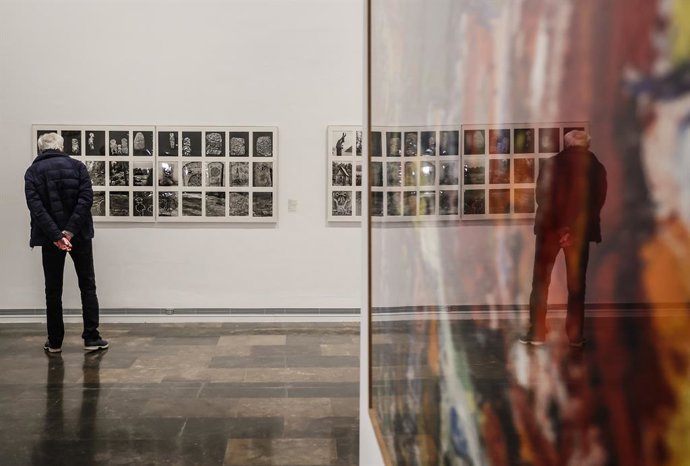 La exposición 'La creación abierta y sus enemigos. Asger Jorn en situación' en el IVAM