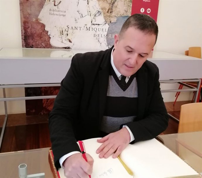 Jovi Lozano-Seser reivindica la potencialidad del cuento como formato comercial y masivo