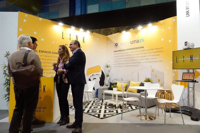 Imagen de un espacio expositivo de la Universidad de Málaga en el Foro Transfiere.