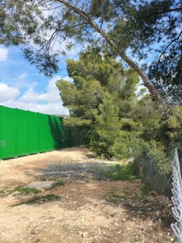 Pantalla acústica instalada en Portals.