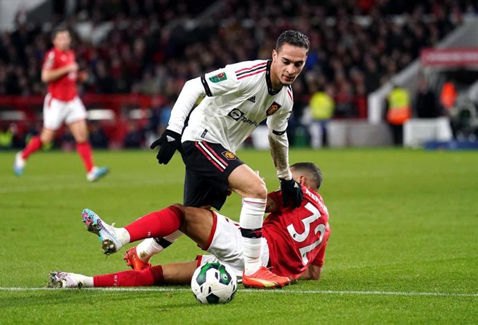El delantero brasileño Antony durante un partido con el Manchester United
