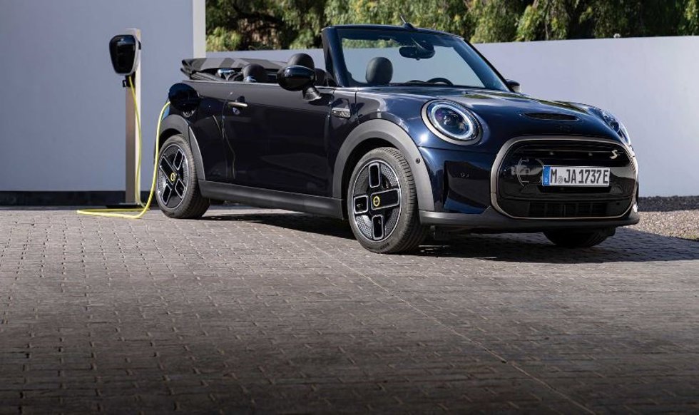 Archivo - Mini Cooper SE Cabrio 100% eléctrico